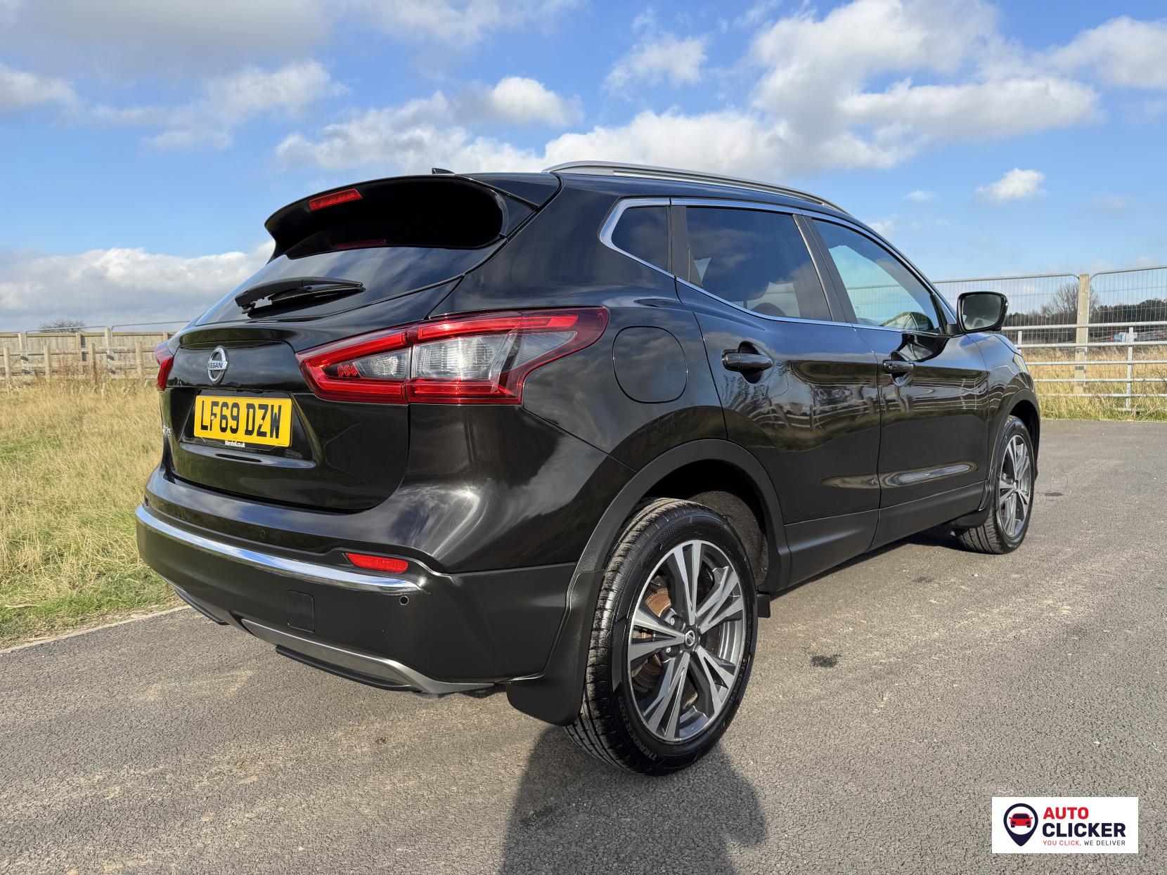 Nissan Qashqai 1.5 dCi N-Connecta SUV 5dr Diesel DCT Auto Euro 6 (s/s) (115 ps)