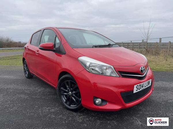 Toyota Yaris 1.4 D-4D Icon Plus Hatchback 5dr Diesel Manual Euro 5 (90 ps)