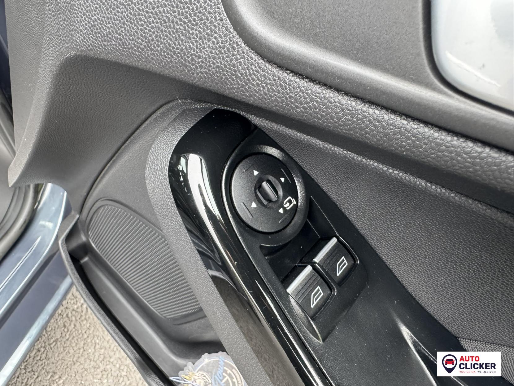 Ford Fiesta 1.0T EcoBoost Titanium Hatchback 5dr Petrol Manual Euro 5 (s/s) (100 ps)