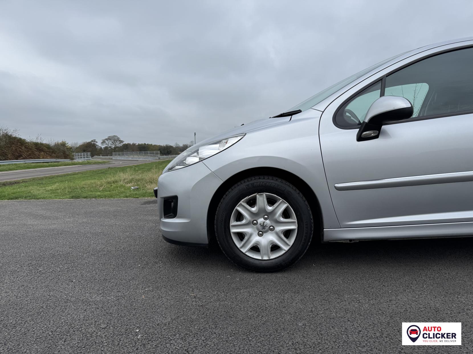 Peugeot 207 1.4 HDi 70 Professional Car Derived Van 3dr Diesel Manual (FAP) (110 g/km, 68 bhp)