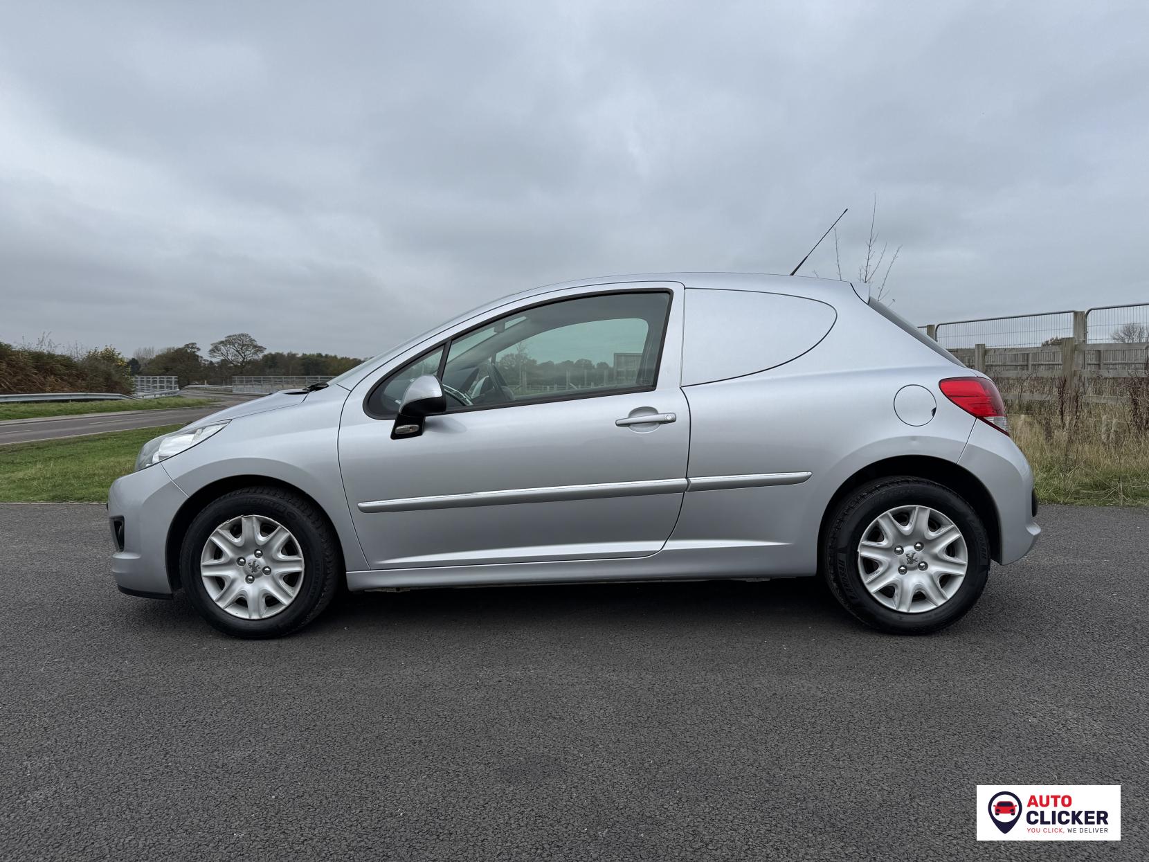 Peugeot 207 1.4 HDi 70 Professional Car Derived Van 3dr Diesel Manual (FAP) (110 g/km, 68 bhp)