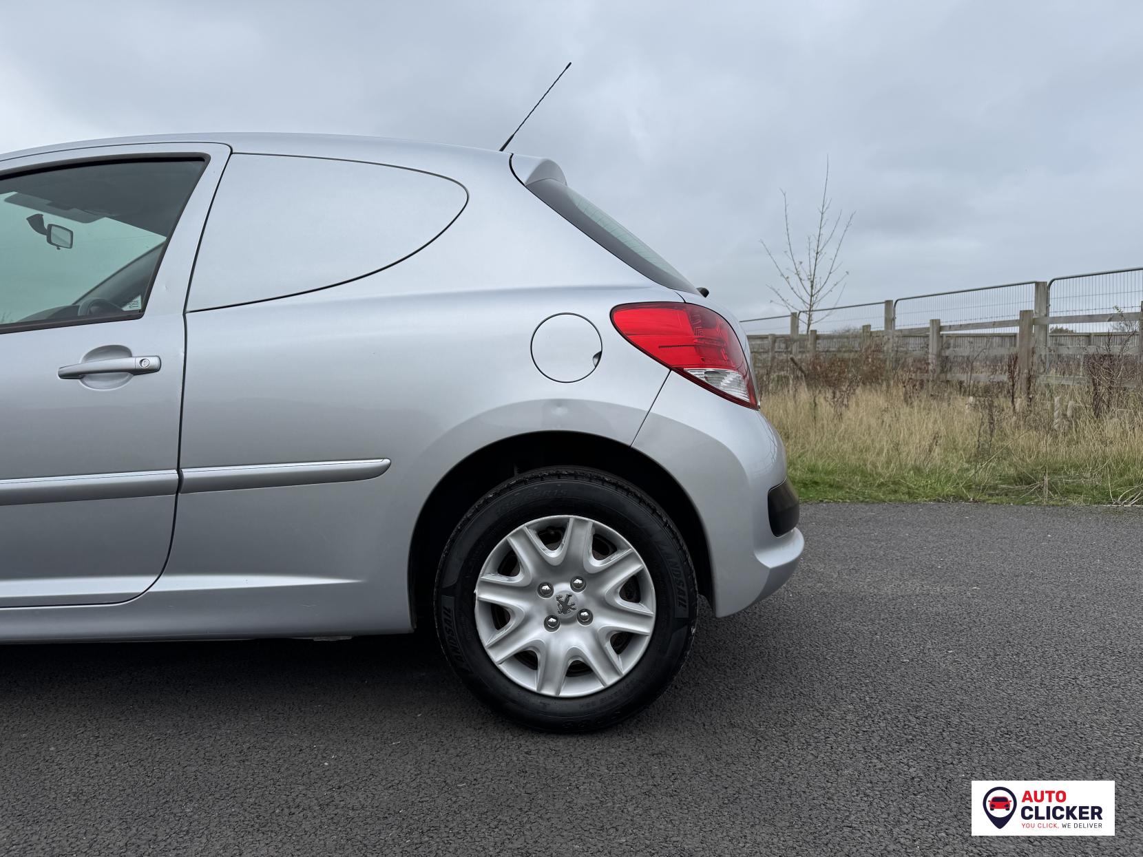 Peugeot 207 1.4 HDi 70 Professional Car Derived Van 3dr Diesel Manual (FAP) (110 g/km, 68 bhp)