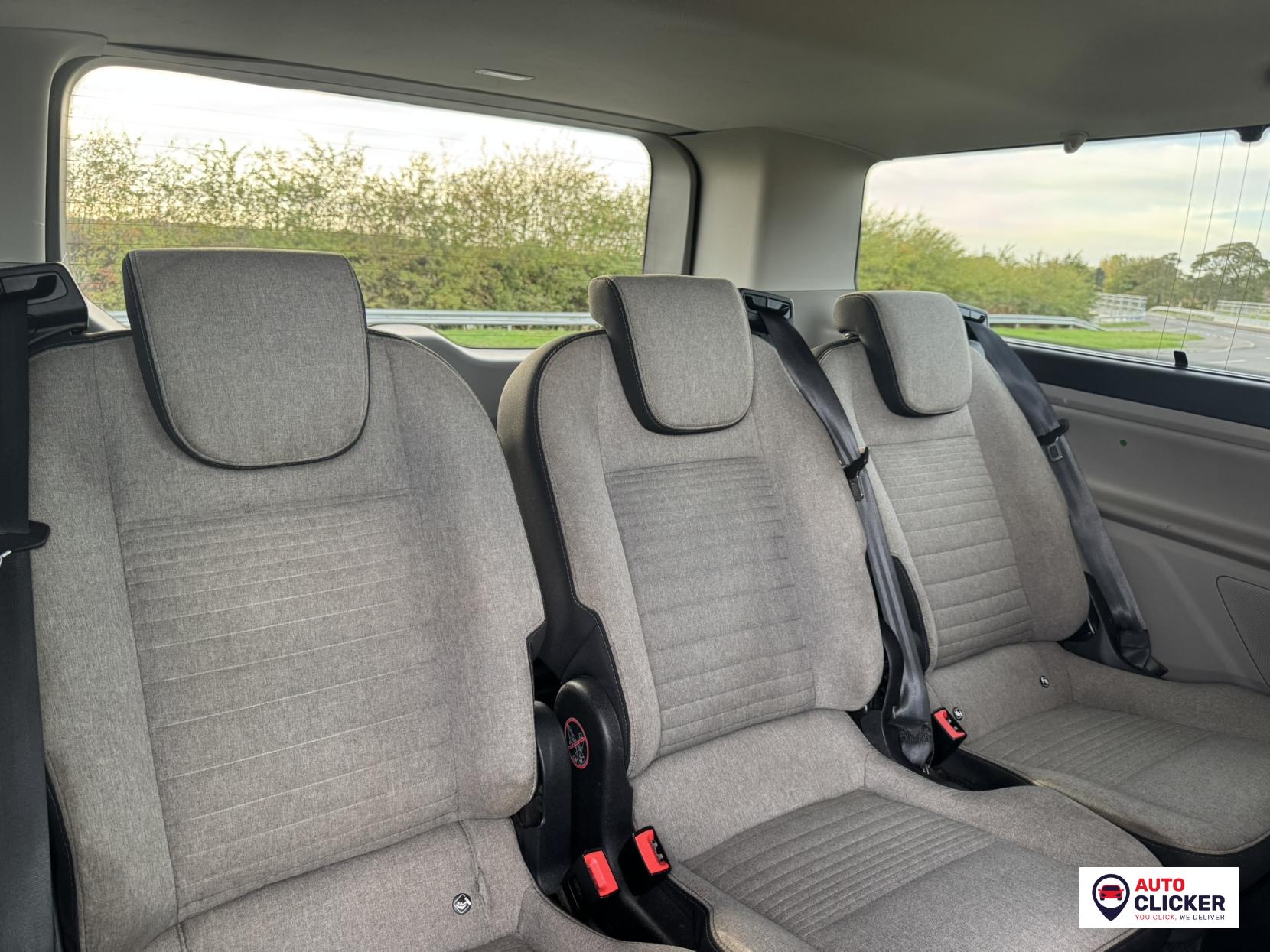 Ford Tourneo Custom 2.0 320 EcoBlue Titanium Minibus Double Cab 5dr Diesel Manual L2 Euro 6 (s/s) (130 ps)