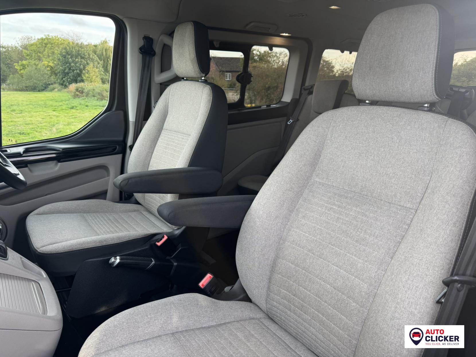Ford Tourneo Custom 2.0 320 EcoBlue Titanium Minibus Double Cab 5dr Diesel Manual L2 Euro 6 (s/s) (130 ps)