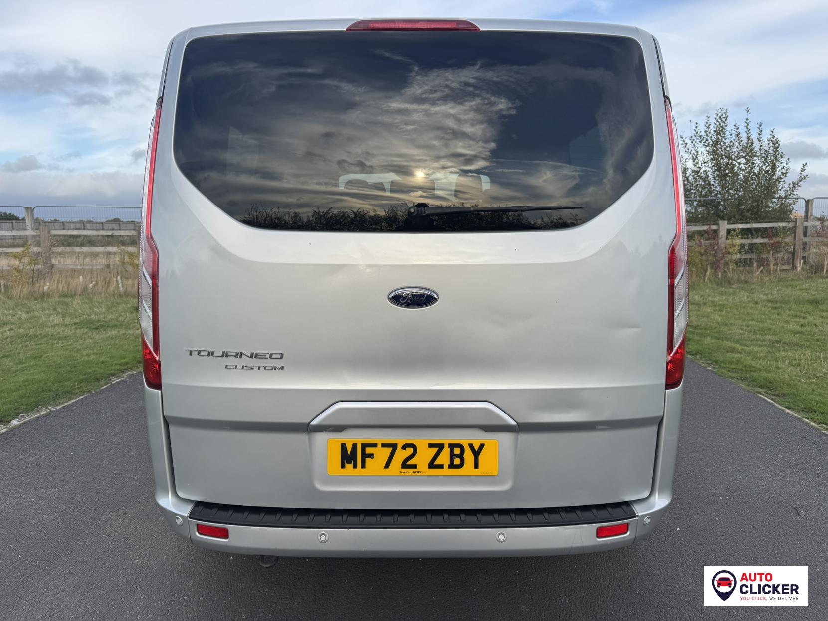 Ford Tourneo Custom 2.0 320 EcoBlue Titanium Minibus Double Cab 5dr Diesel Manual L2 Euro 6 (s/s) (130 ps)