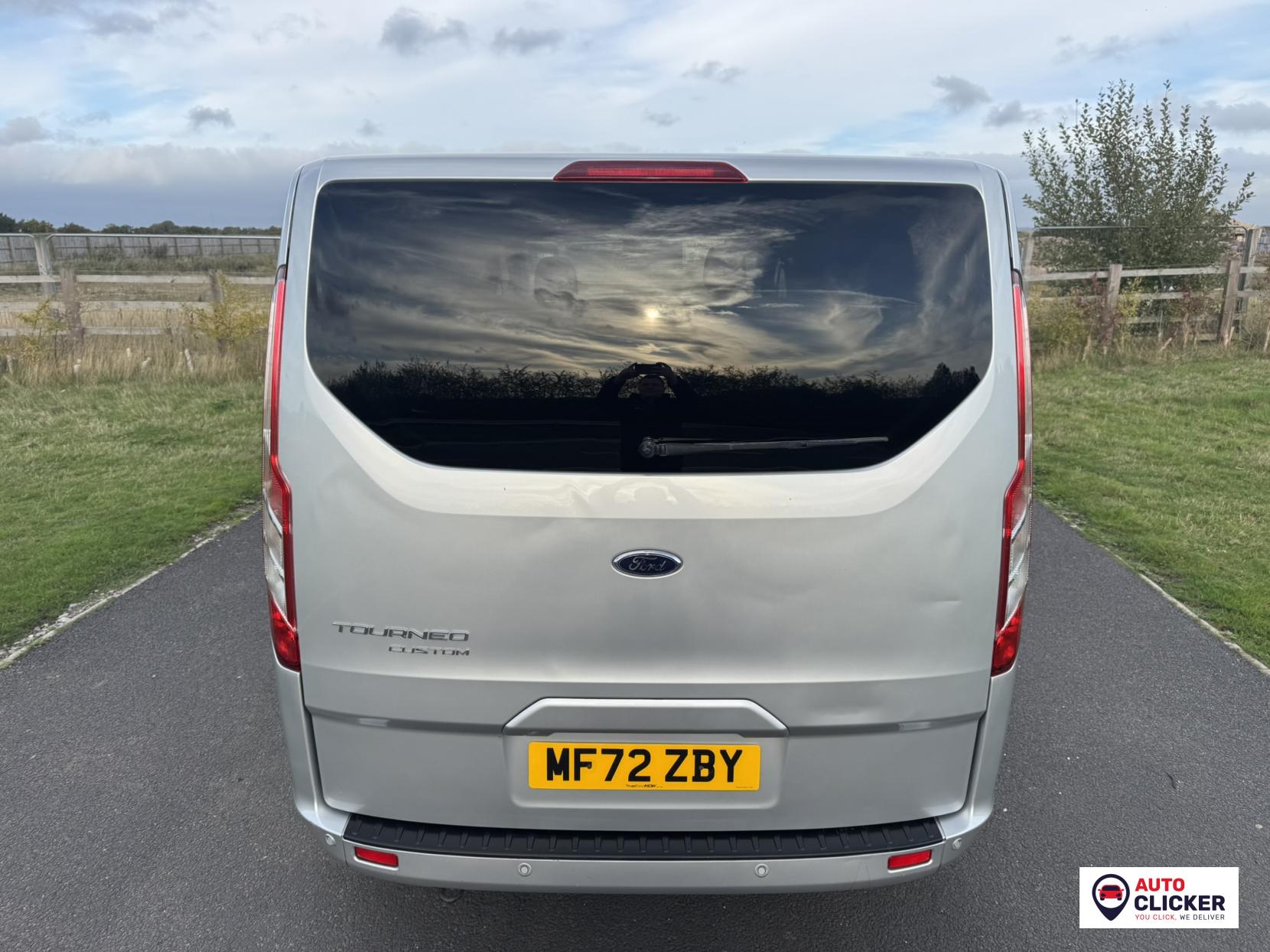Ford Tourneo Custom 2.0 320 EcoBlue Titanium Minibus Double Cab 5dr Diesel Manual L2 Euro 6 (s/s) (130 ps)