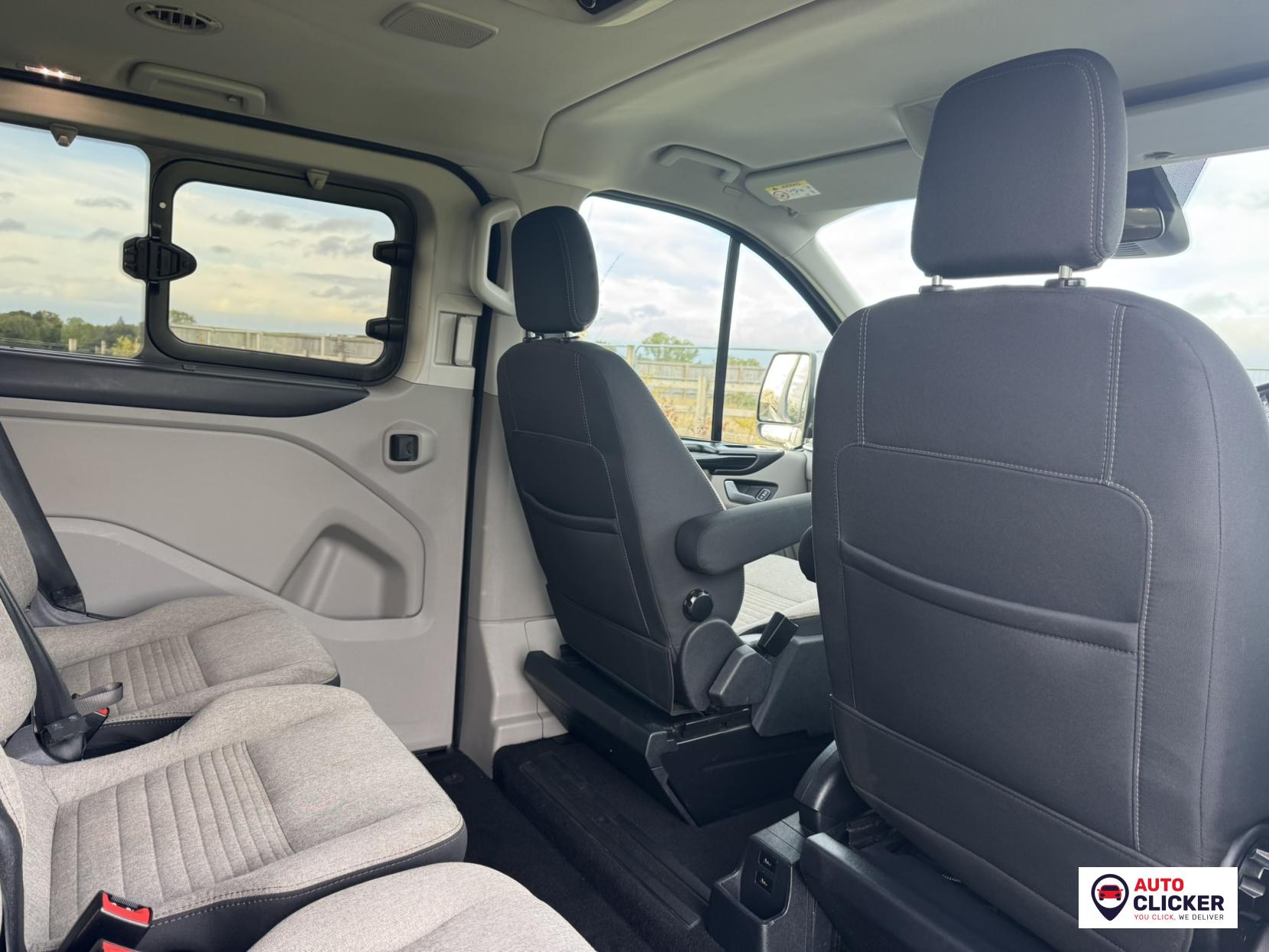 Ford Tourneo Custom 2.0 320 EcoBlue Titanium Minibus Double Cab 5dr Diesel Manual L2 Euro 6 (s/s) (130 ps)
