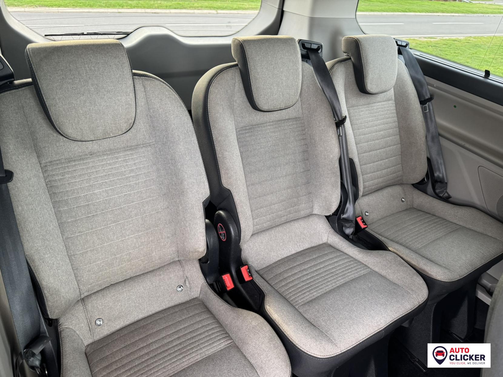 Ford Tourneo Custom 2.0 320 EcoBlue Titanium Minibus Double Cab 5dr Diesel Manual L2 Euro 6 (s/s) (130 ps)