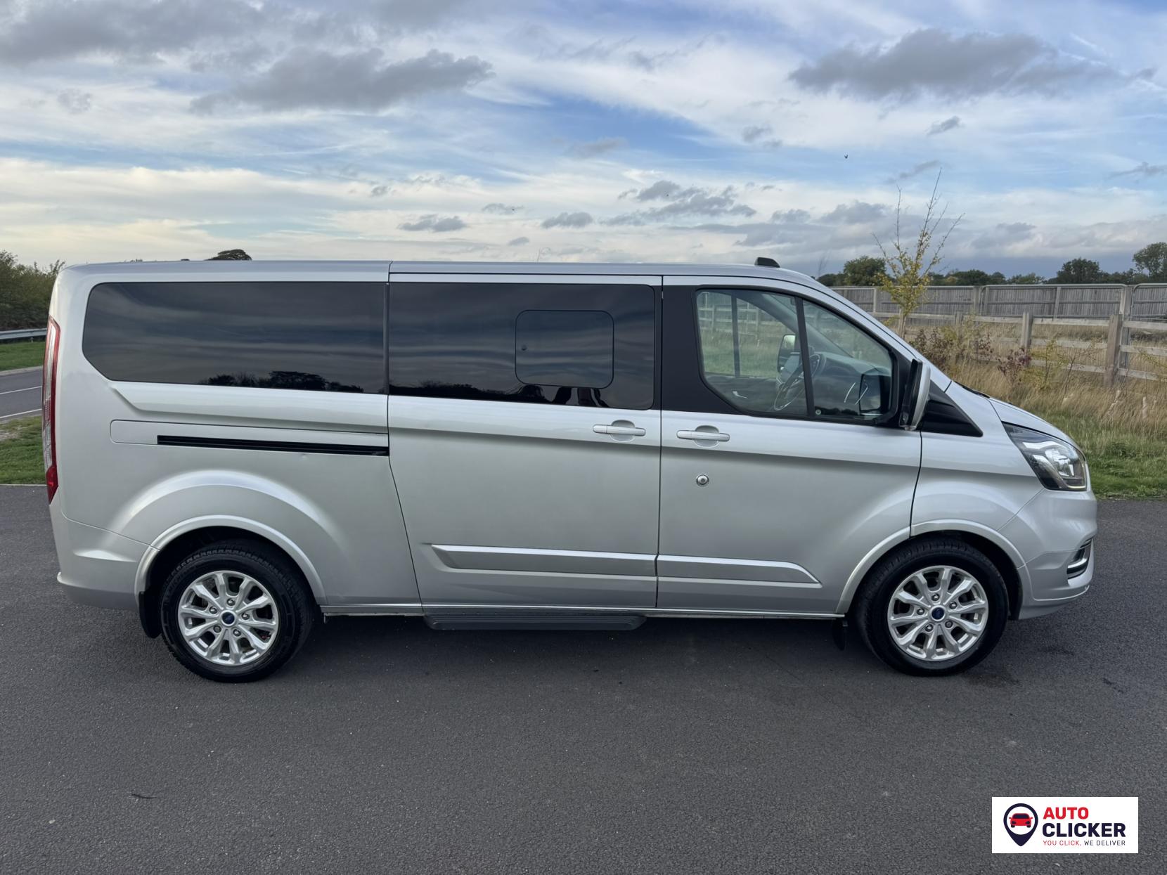 Ford Tourneo Custom 2.0 320 EcoBlue Titanium Minibus Double Cab 5dr Diesel Manual L2 Euro 6 (s/s) (130 ps)