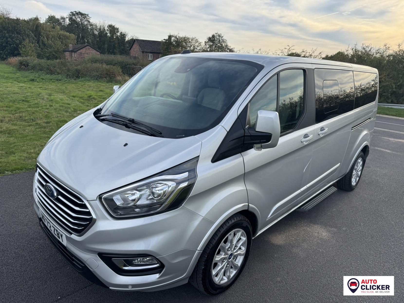 Ford Tourneo Custom 2.0 320 EcoBlue Titanium Minibus Double Cab 5dr Diesel Manual L2 Euro 6 (s/s) (130 ps)